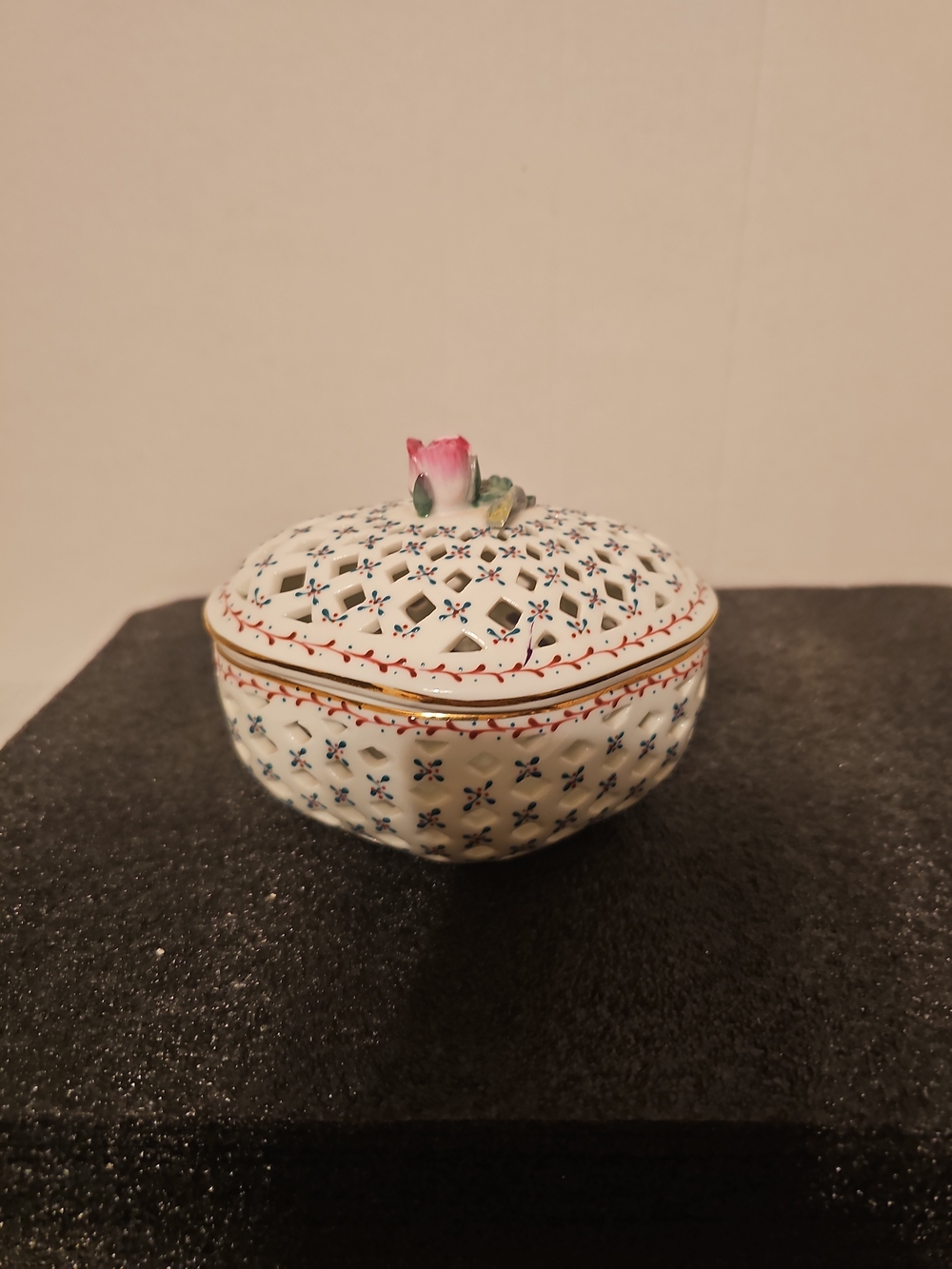 Royal Danube pierced porcelain trinket box with a reticulated lattice pattern